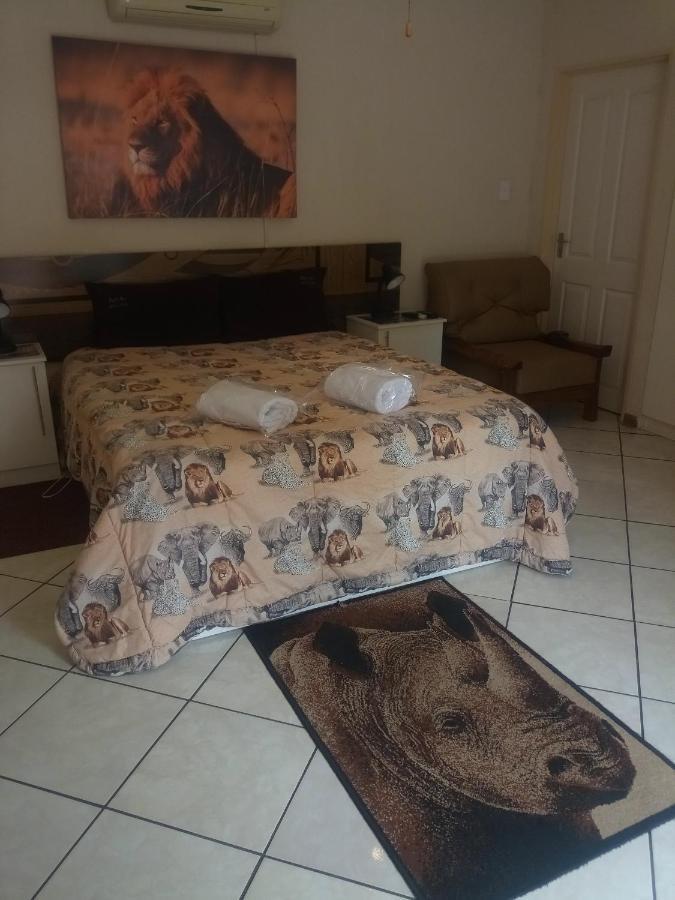 Rock Art Guesthouse Witbank Buitenkant foto