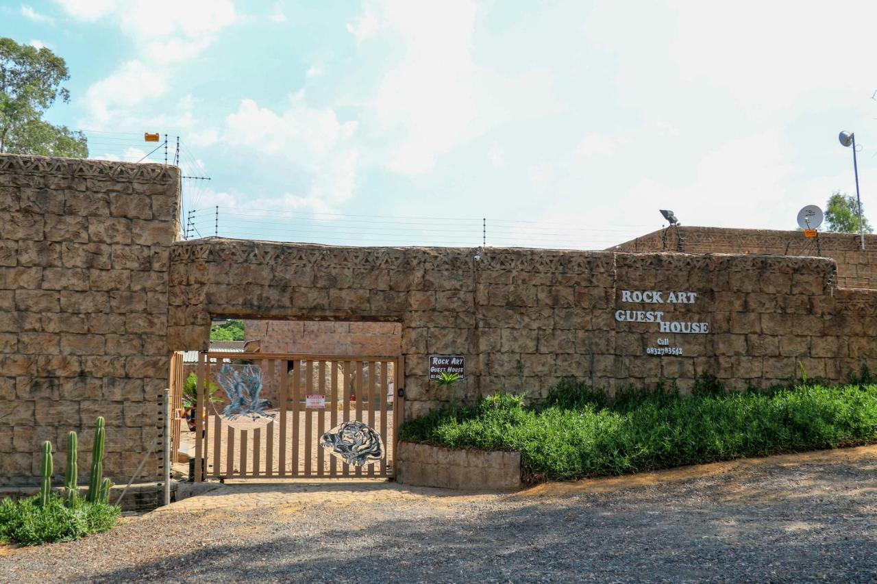 Rock Art Guesthouse Witbank Buitenkant foto